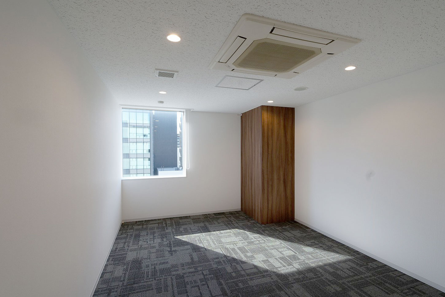 8F 会議室施工事例